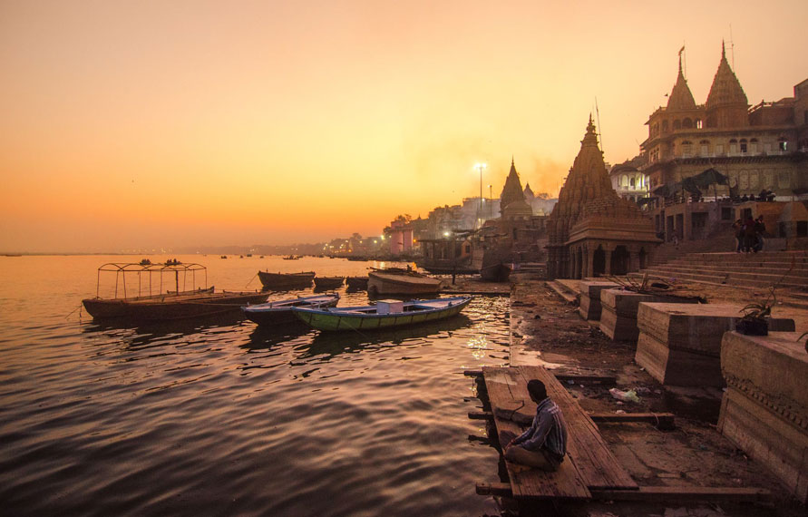 Golden Triangle Tour with Varanasi & Khajuraho
